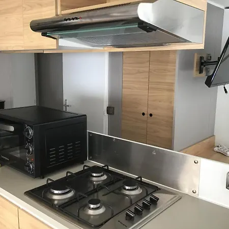 Mobil 8 Personnes 2 Salles De Bain 40 M2 Standing * 欧雷扬