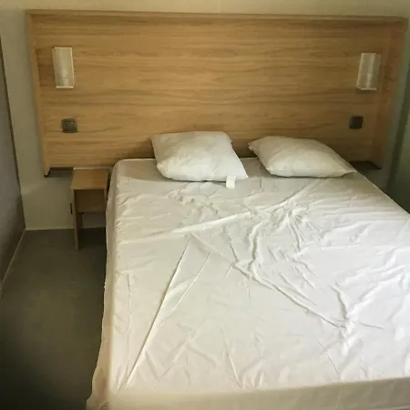 Mobil 8 Personnes 4 Etoiles 16 Hectares De Foret 2 Salles De Bain A Mimizan 40 M2 Standing *